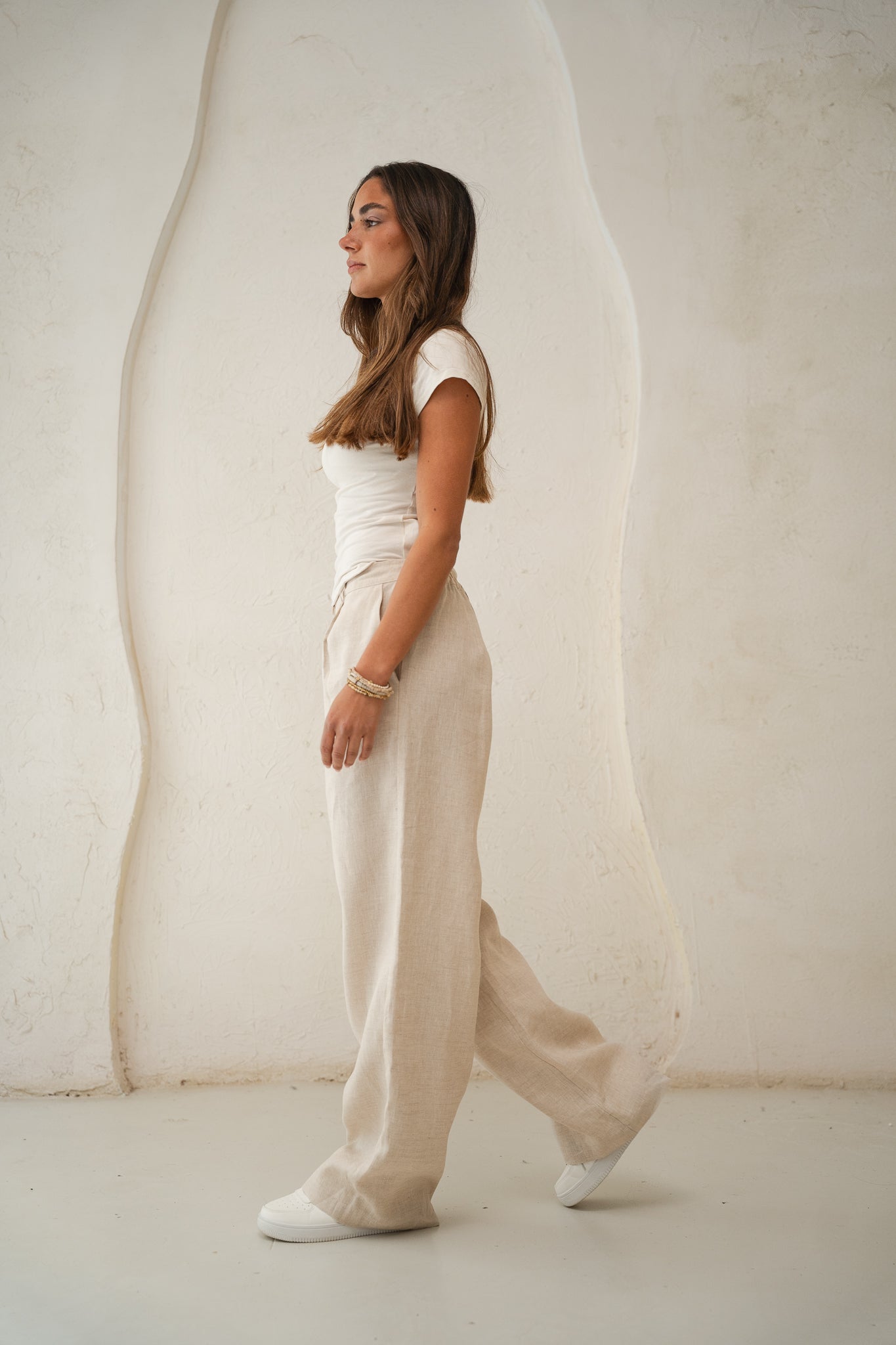 Tailored Linen Pants in Beige