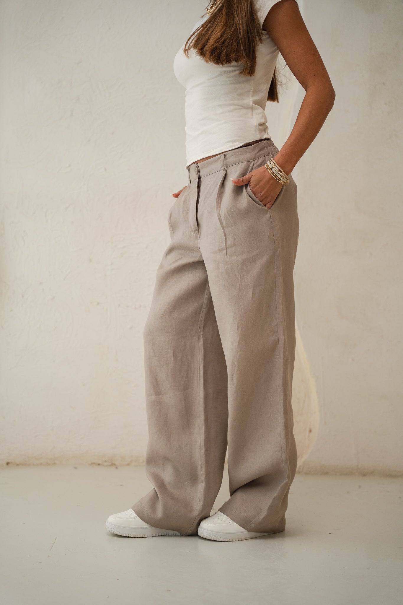 Tailored Linen Pants in Cafe