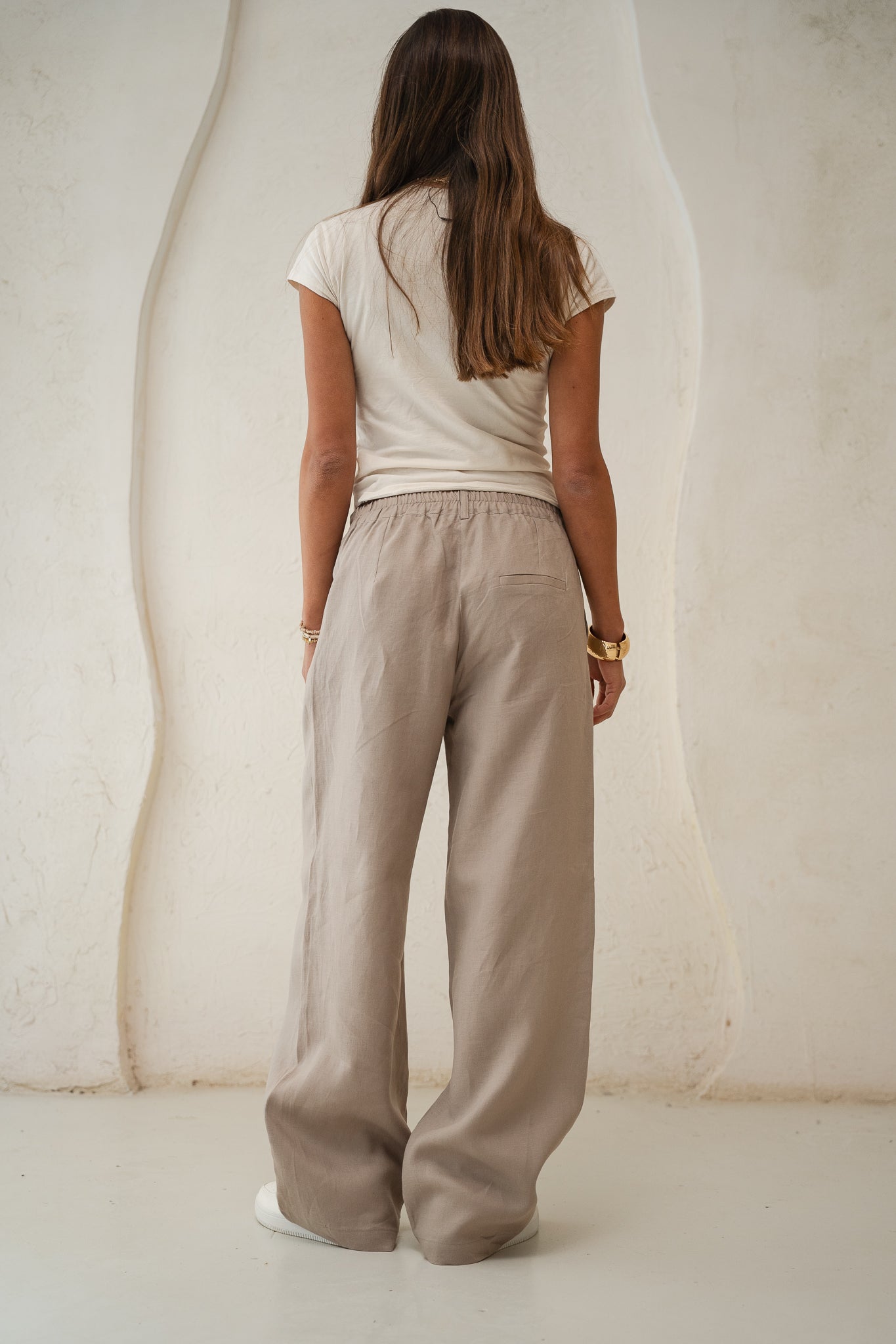 Tailored Linen Pants in Cafe