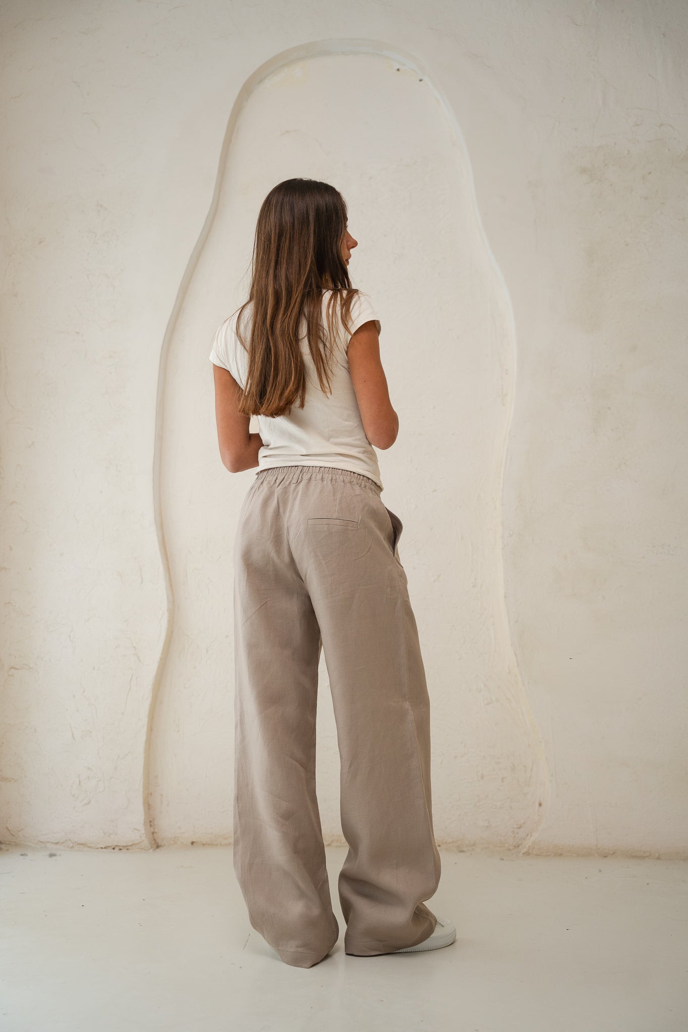 Tailored Linen Pants in Cafe