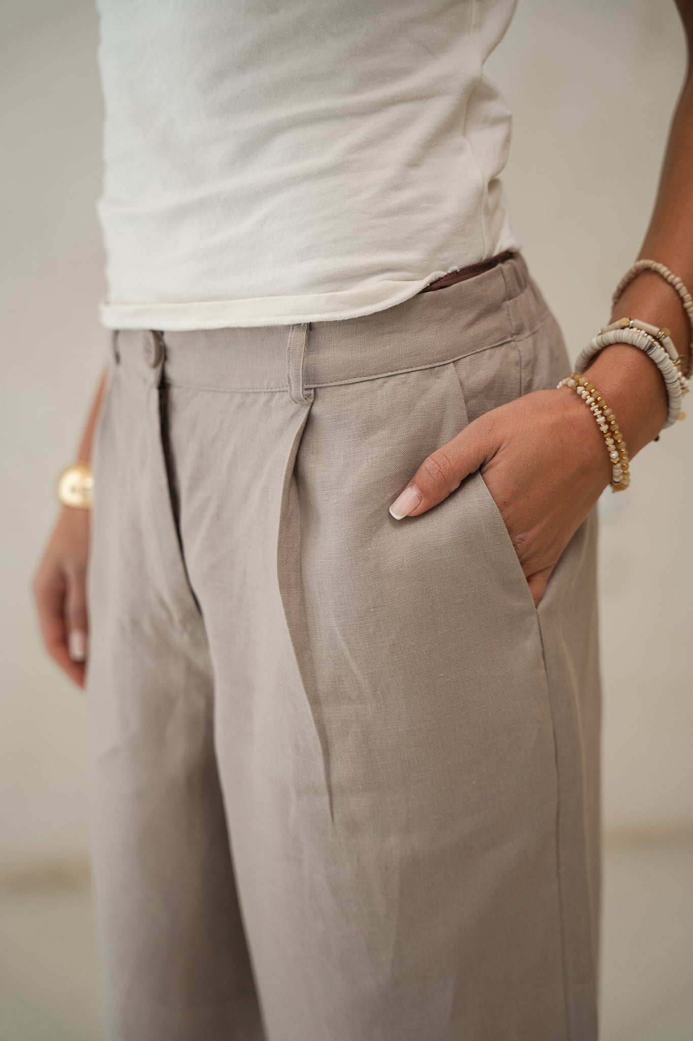 Tailored Linen Pants in Cafe