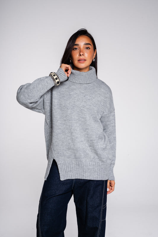 Chasing Dreams Pullover in grey