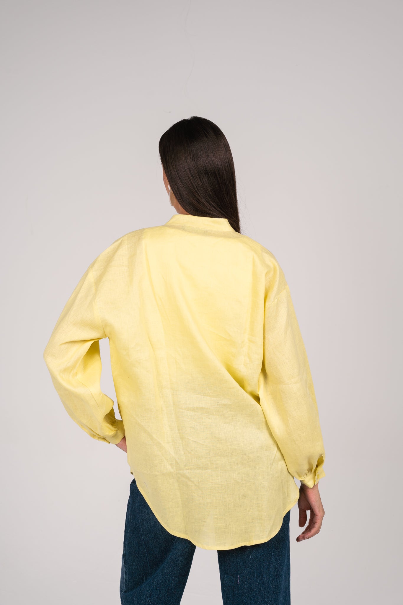 Golden hour shirt in Butter Yellow