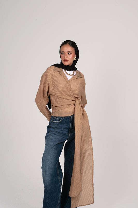 Keep it cool wrap shirt in Beige
