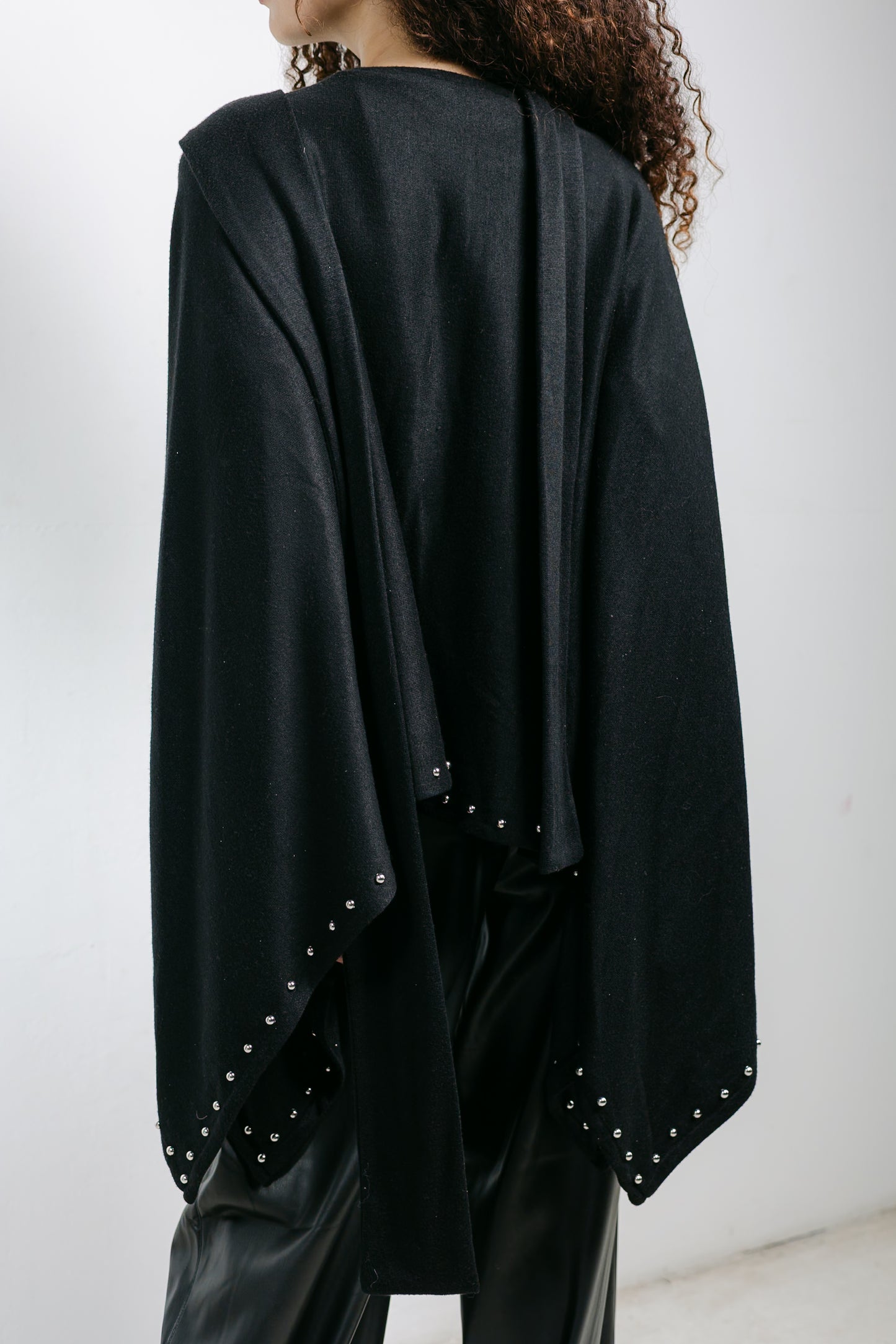 The Twighlight cape in Black