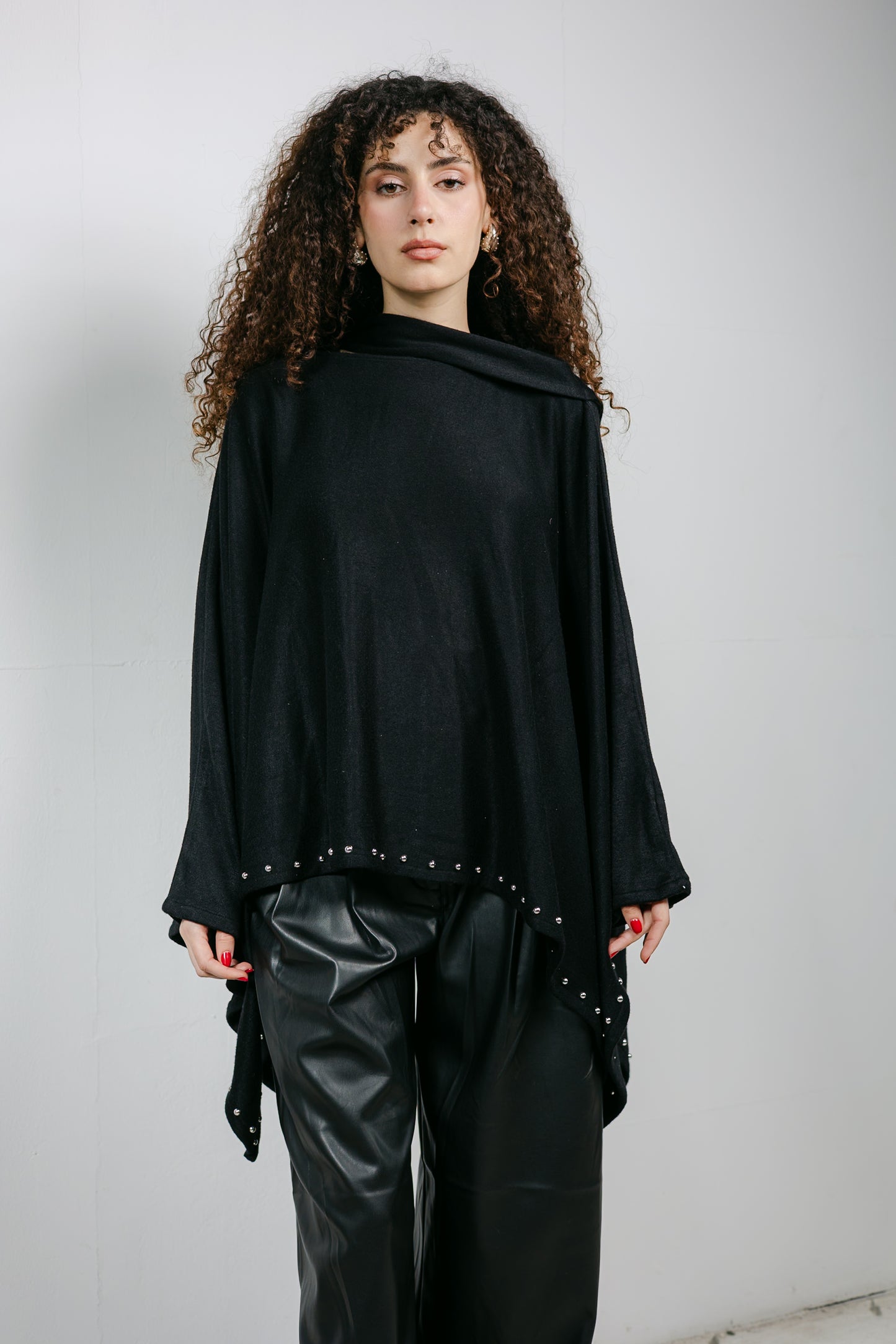 The Twighlight cape in Black