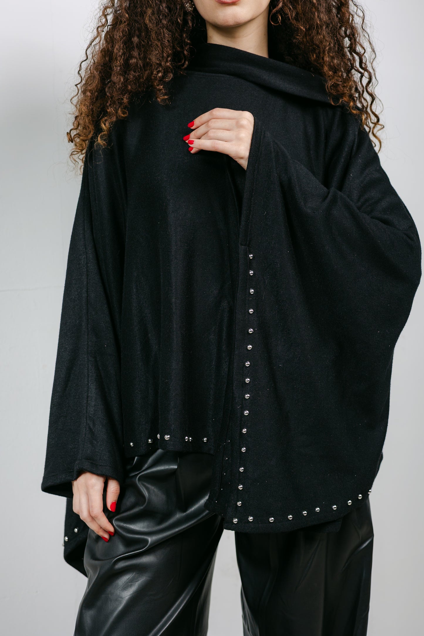 The Twighlight cape in Black