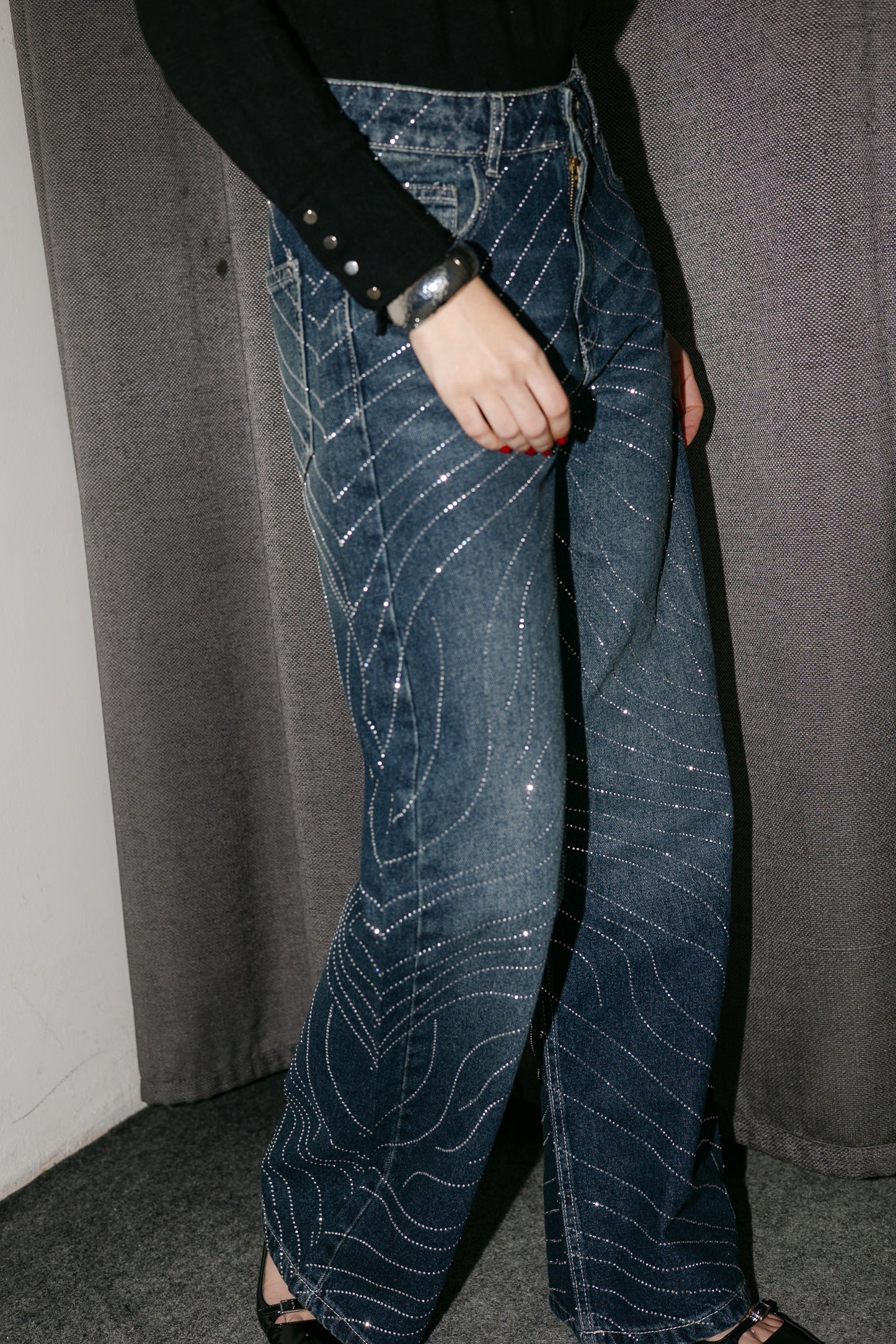 Glowy Waves Denim Pants in Blue