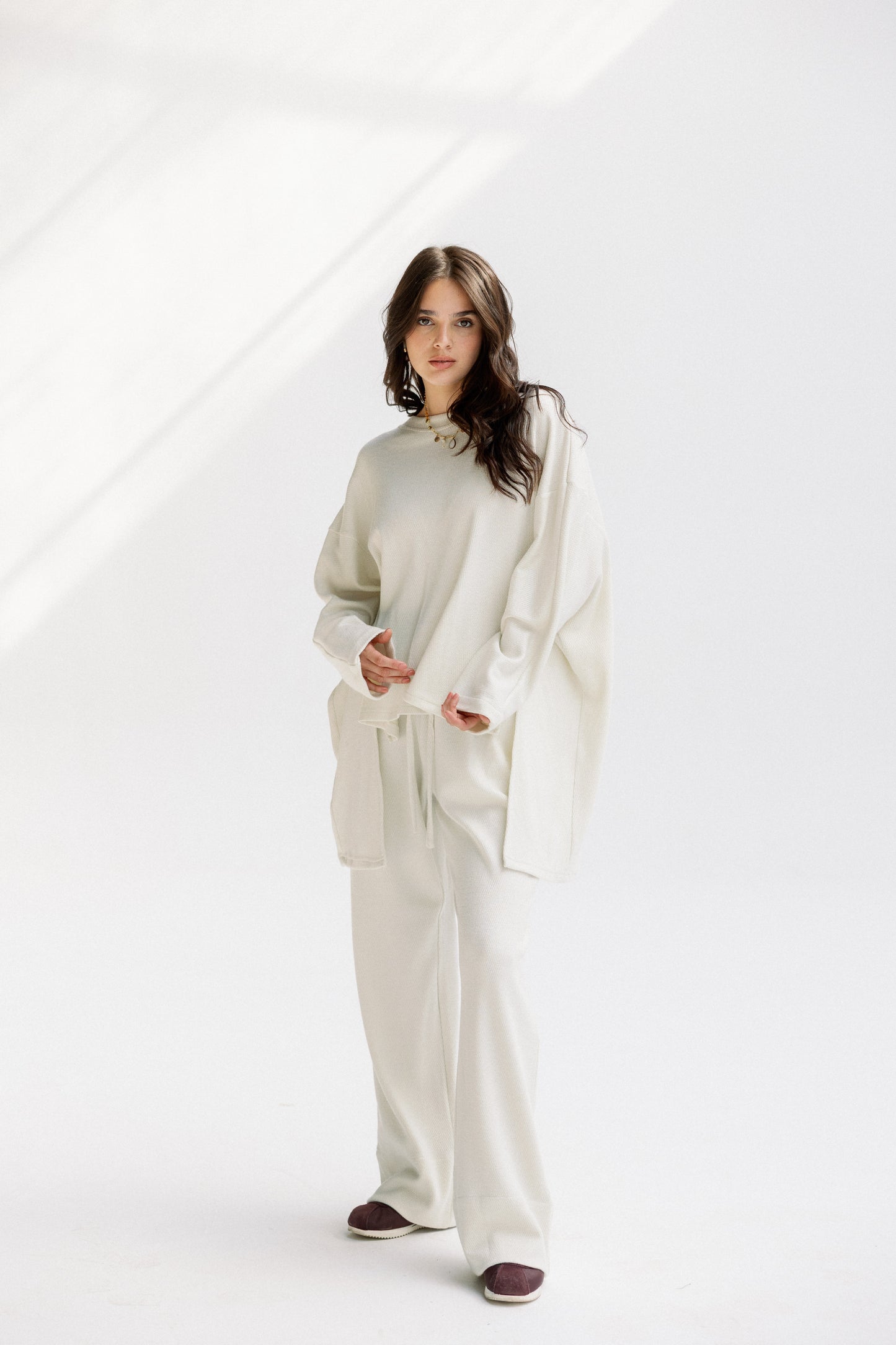 The Glimmer Set in off-white - Shimmery fabric