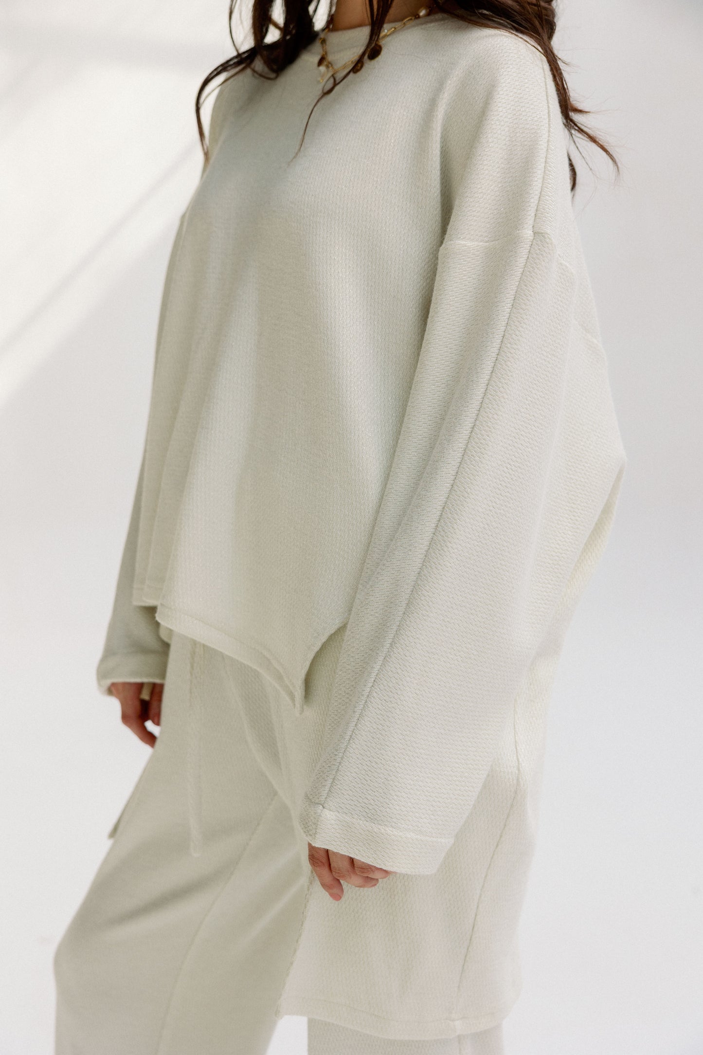 The Glimmer Set in off-white - Shimmery fabric