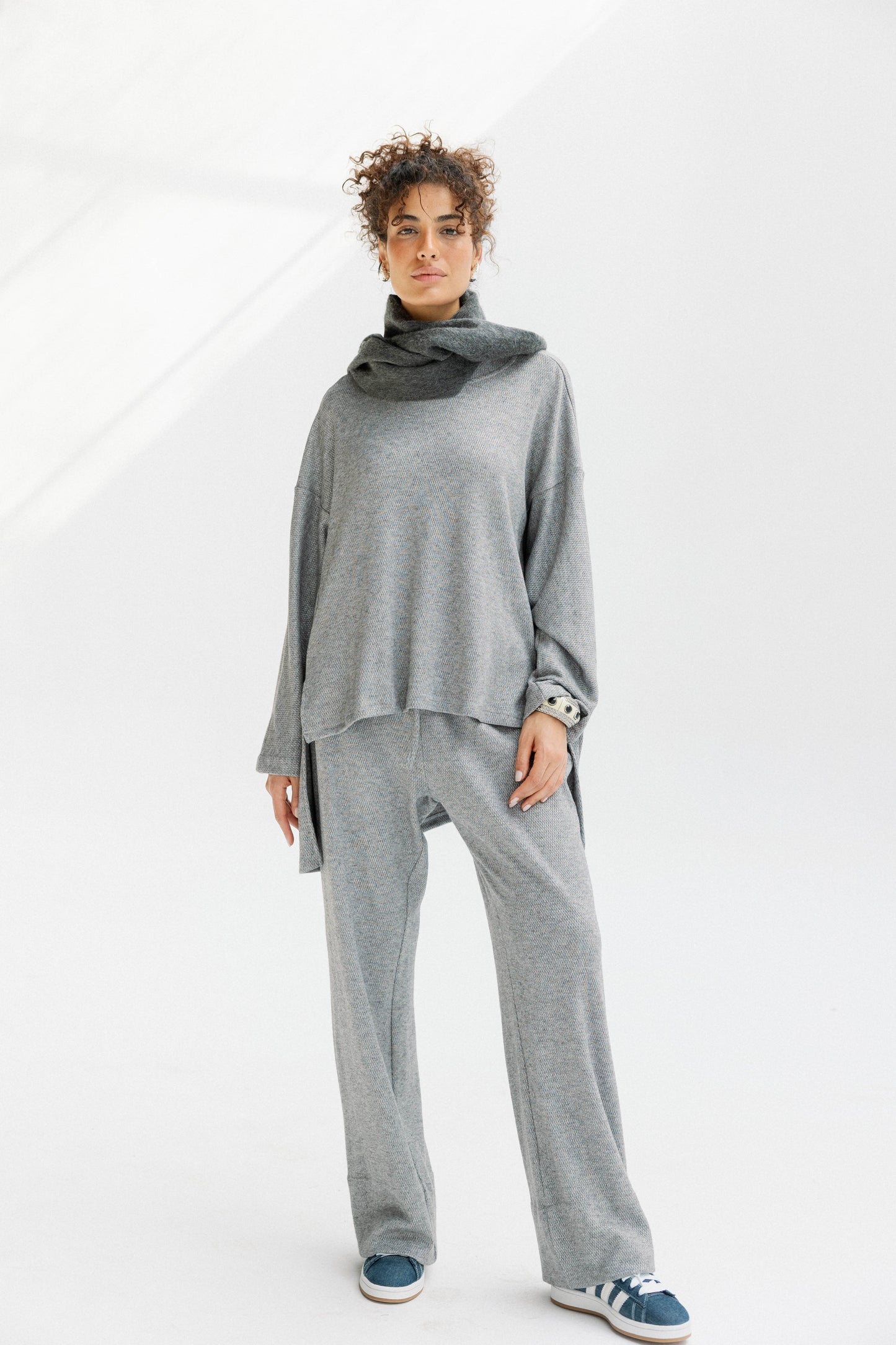 The Glimmer Set in Grey - Shimmery fabric