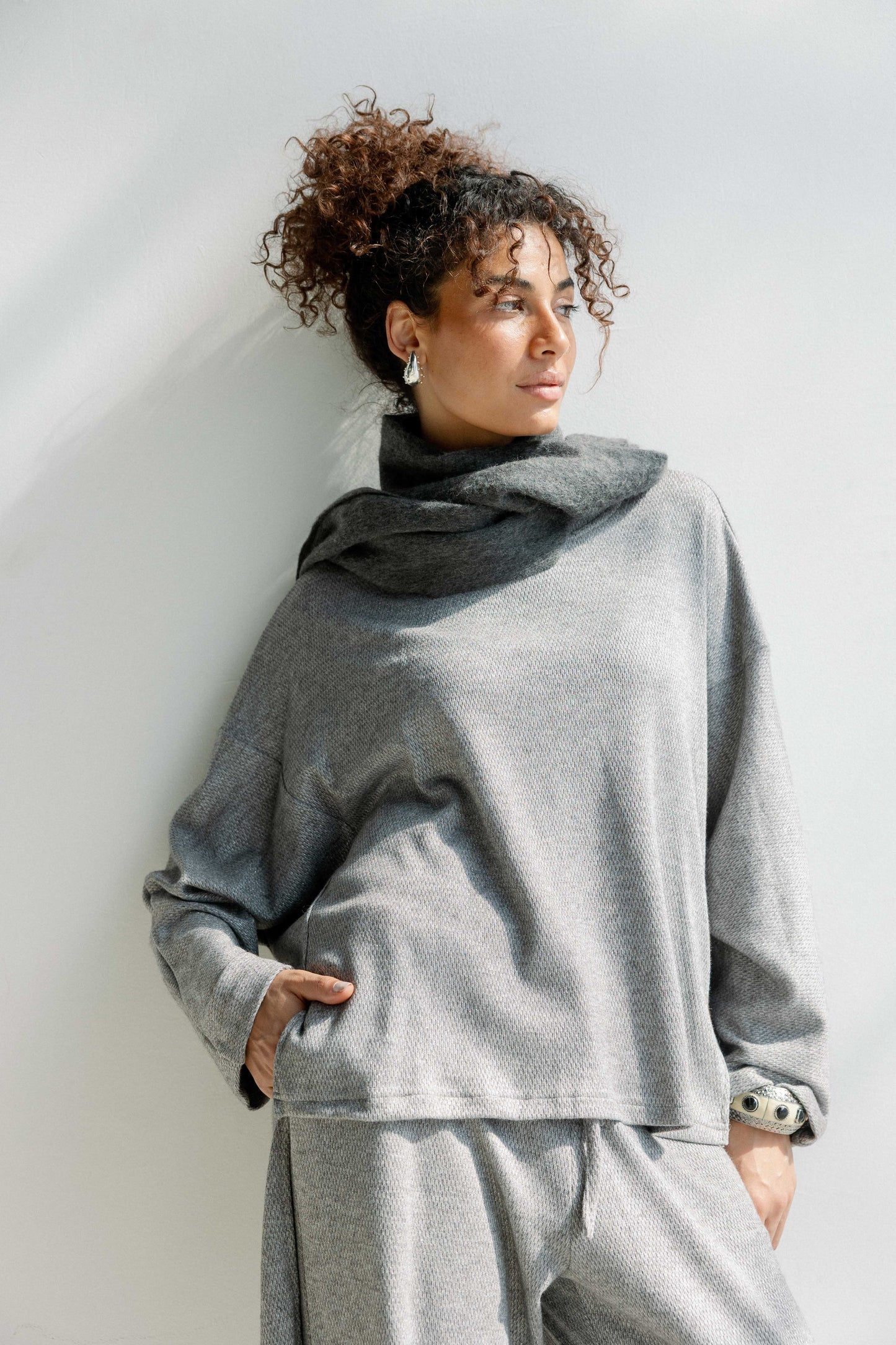 The Glimmer Set in Grey - Shimmery fabric