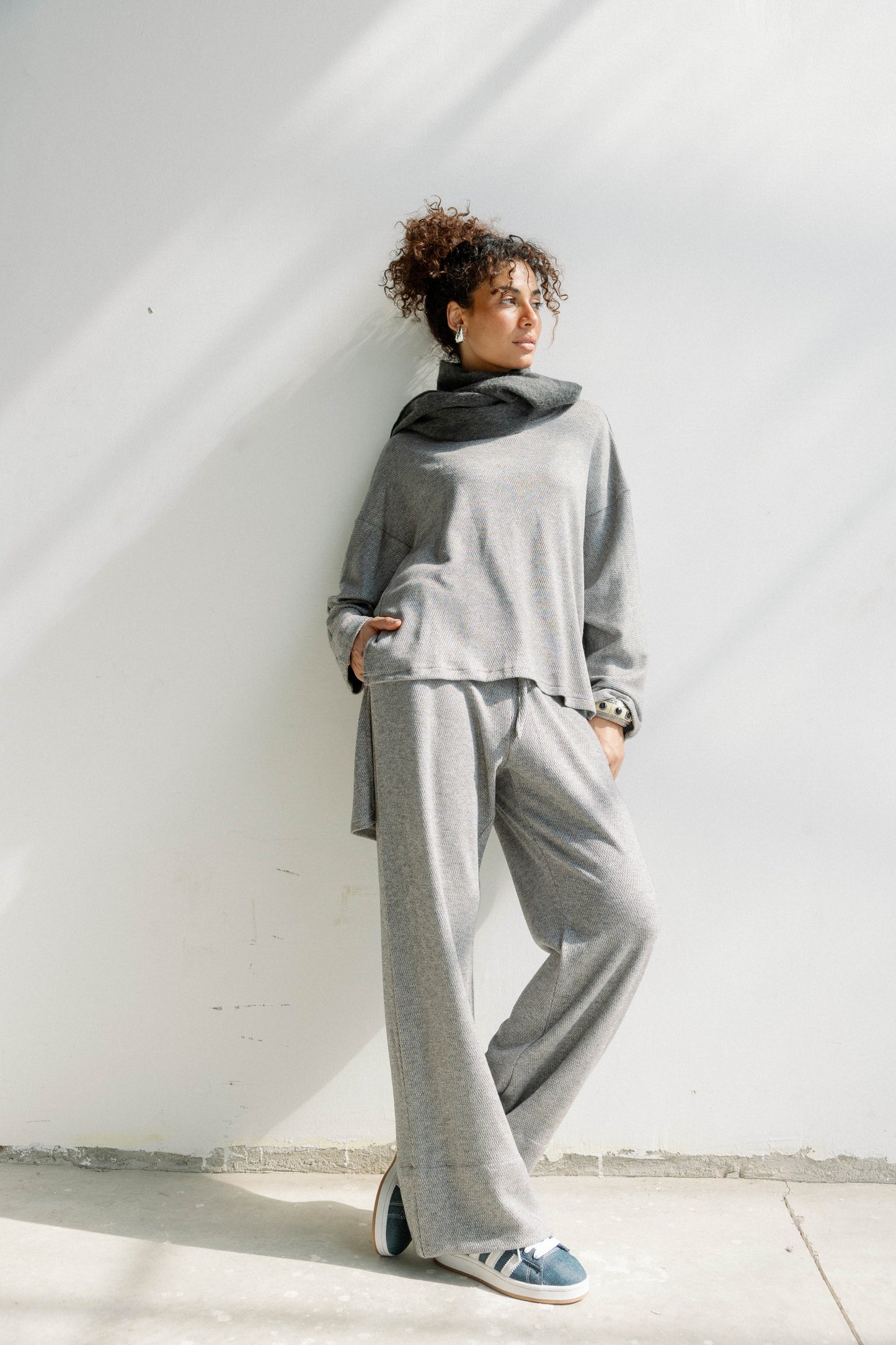 The Glimmer Set in Grey - Shimmery fabric