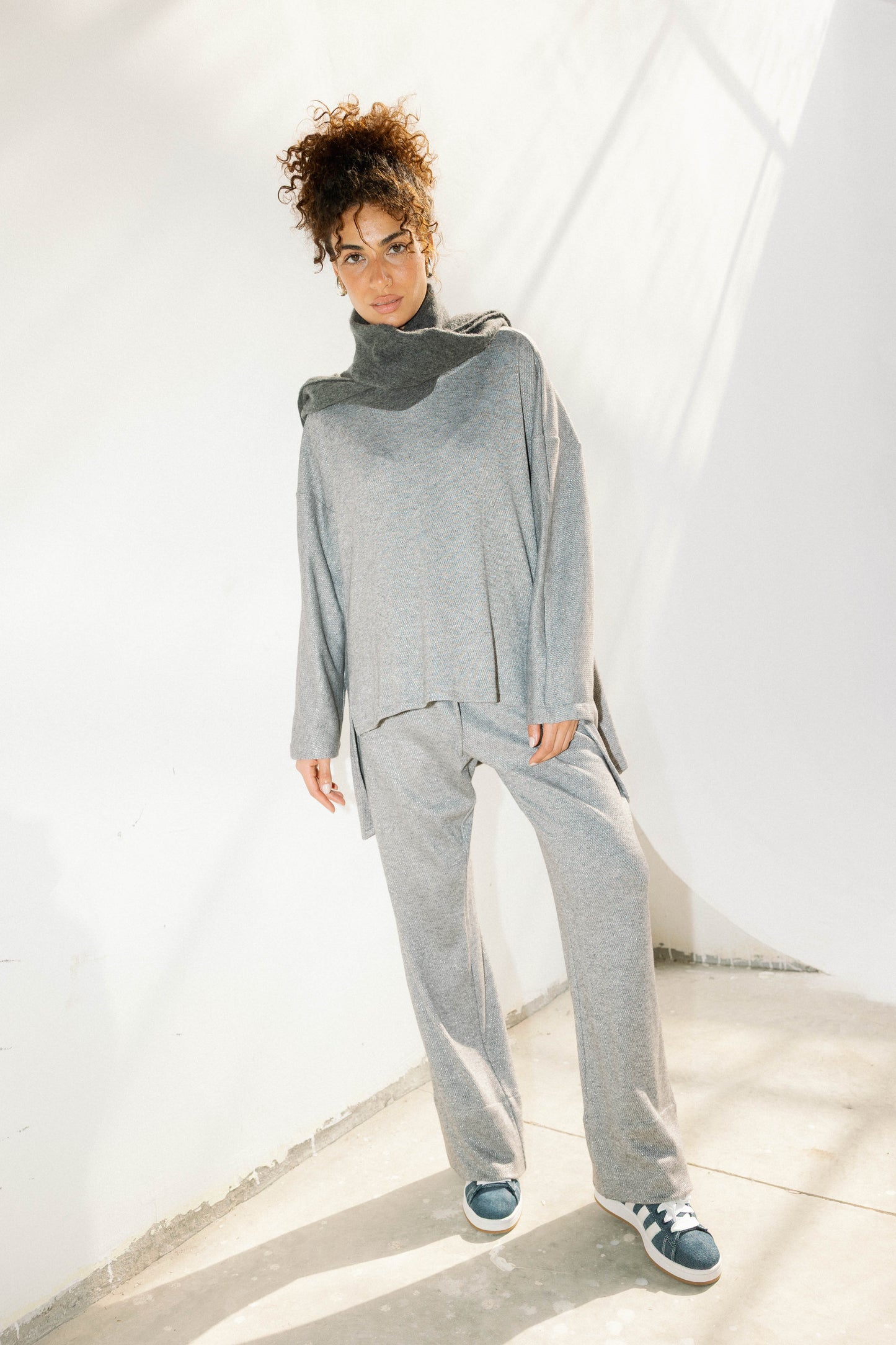 The Glimmer Set in Grey - Shimmery fabric