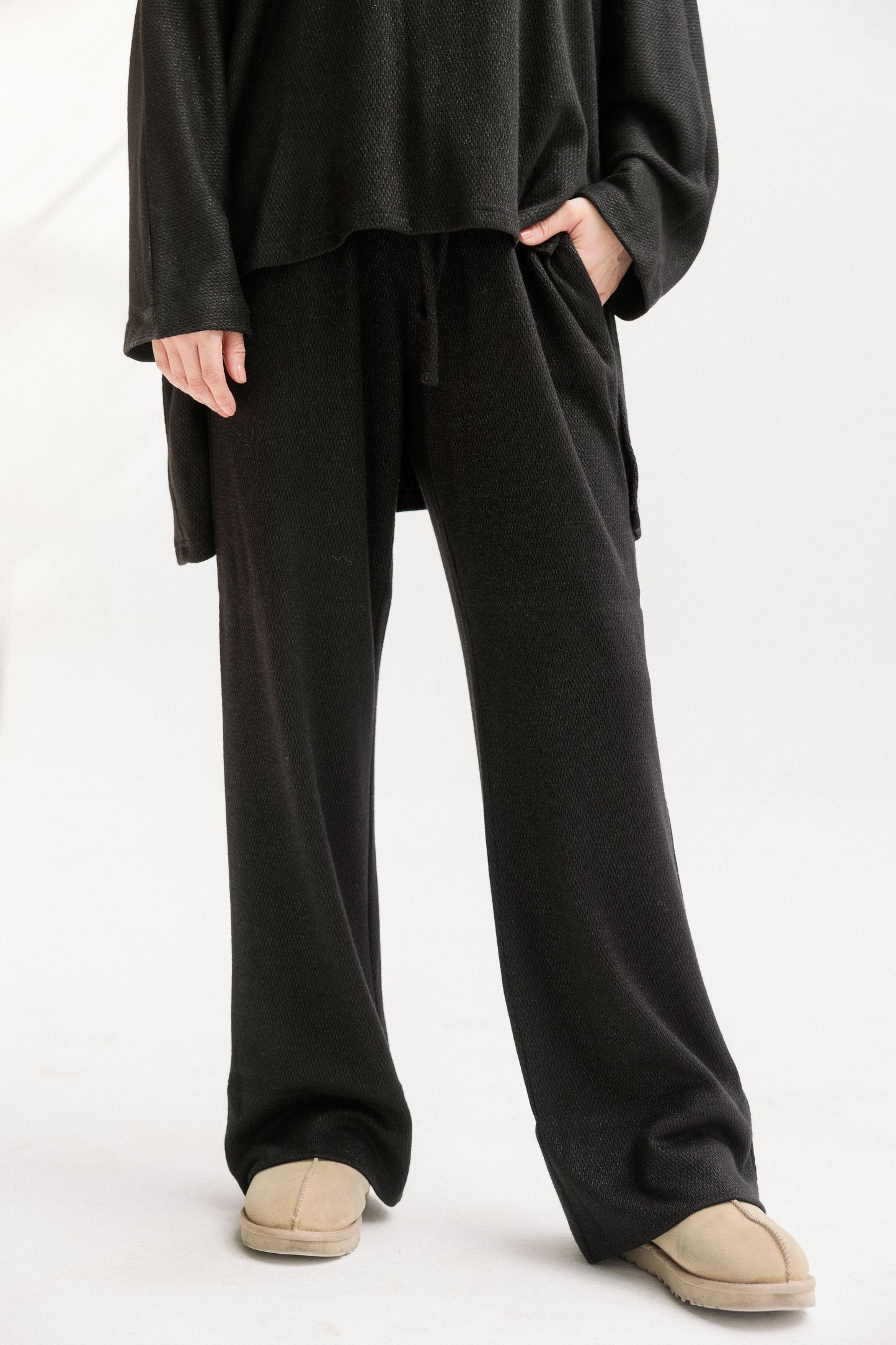 The Glimmer Set in Black - Shimmery