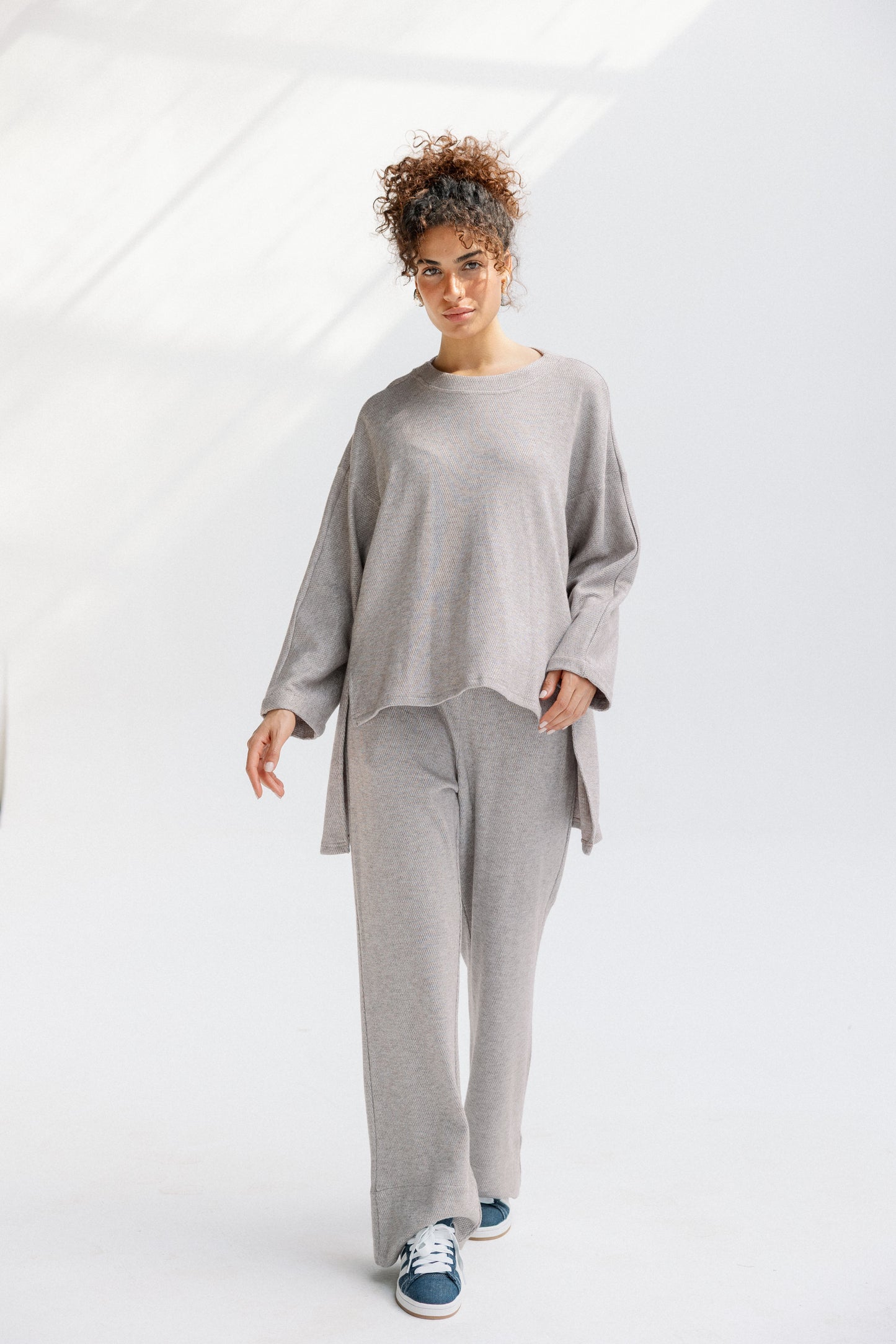 The Glimmer Set in Beige - Shimmery fabric