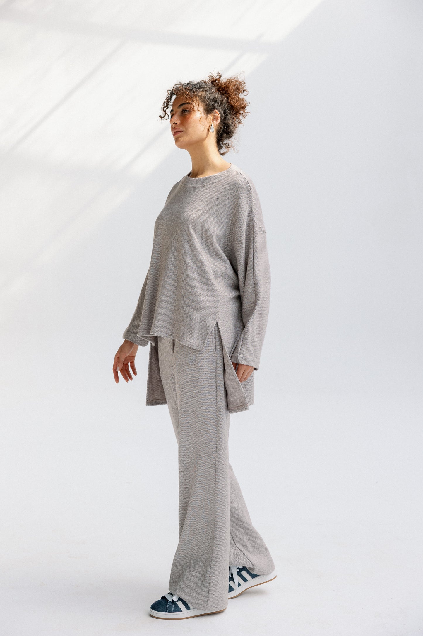 The Glimmer Set in Beige - Shimmery fabric