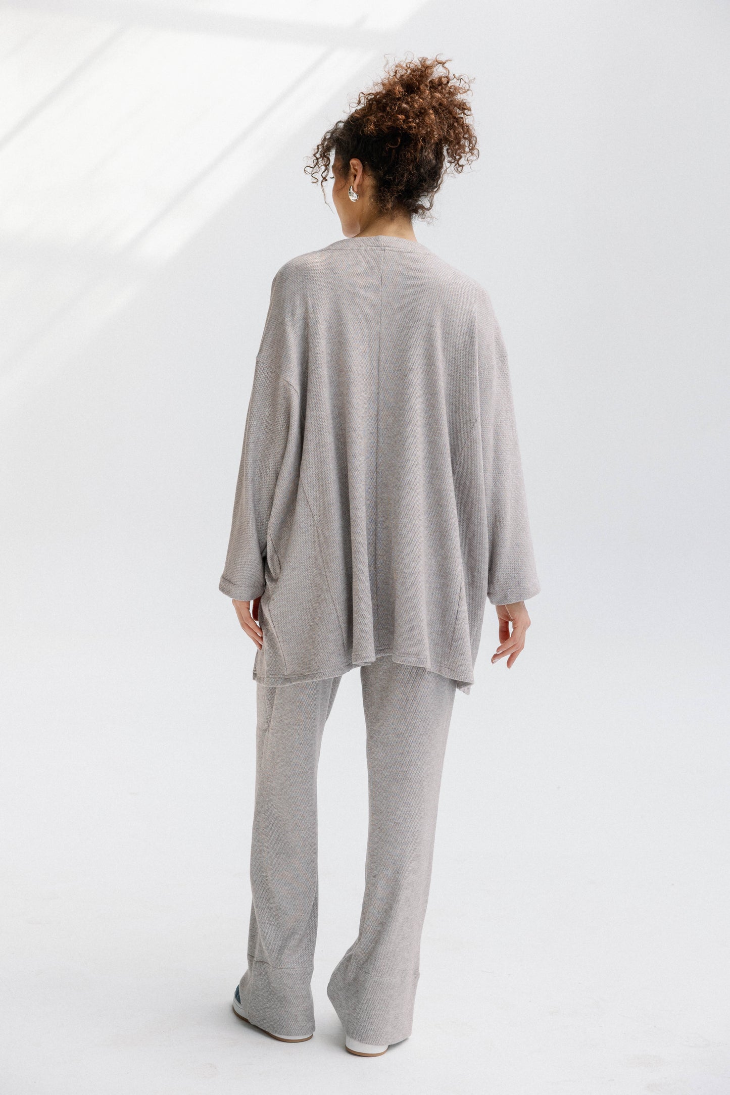 The Glimmer Set in Beige - Shimmery fabric