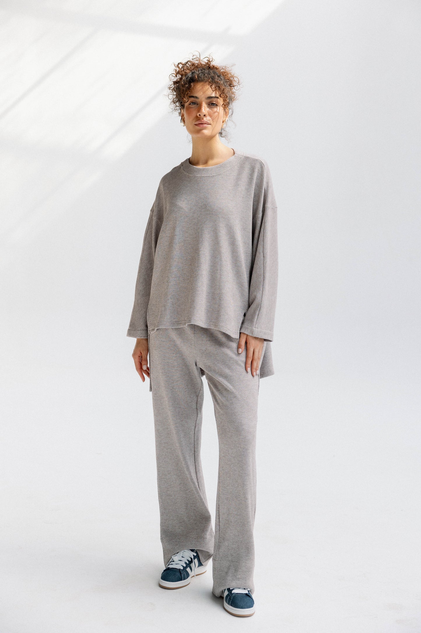 The Glimmer Set in Beige - Shimmery fabric