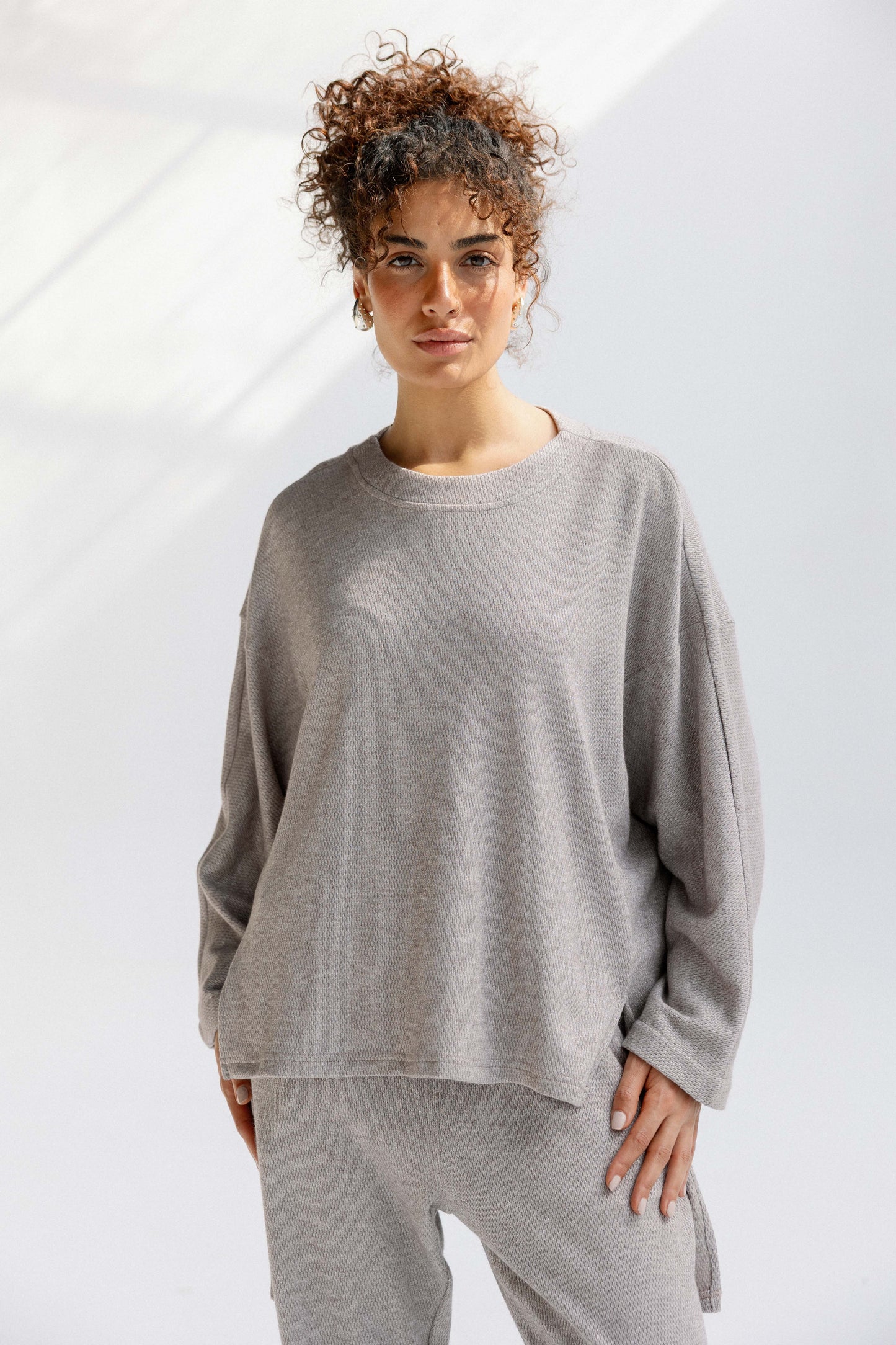 The Glimmer Set in Beige - Shimmery fabric