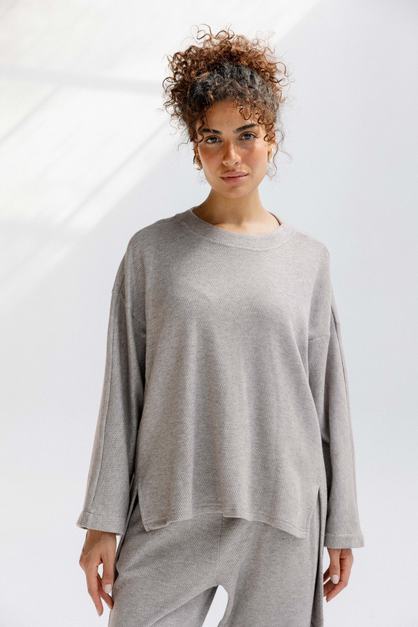 The Glimmer Set in Beige - Shimmery fabric