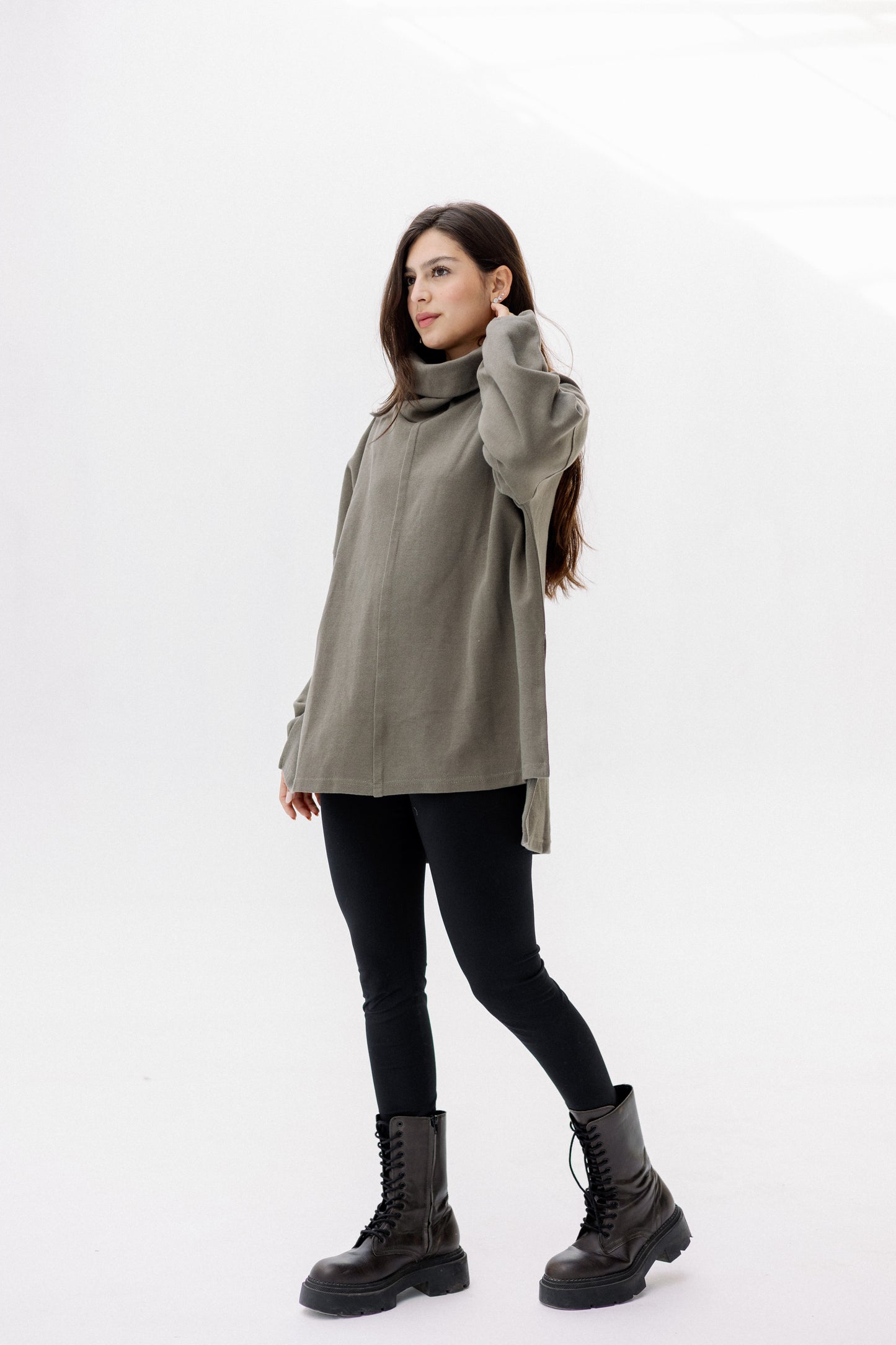 All I Need pullover in olive