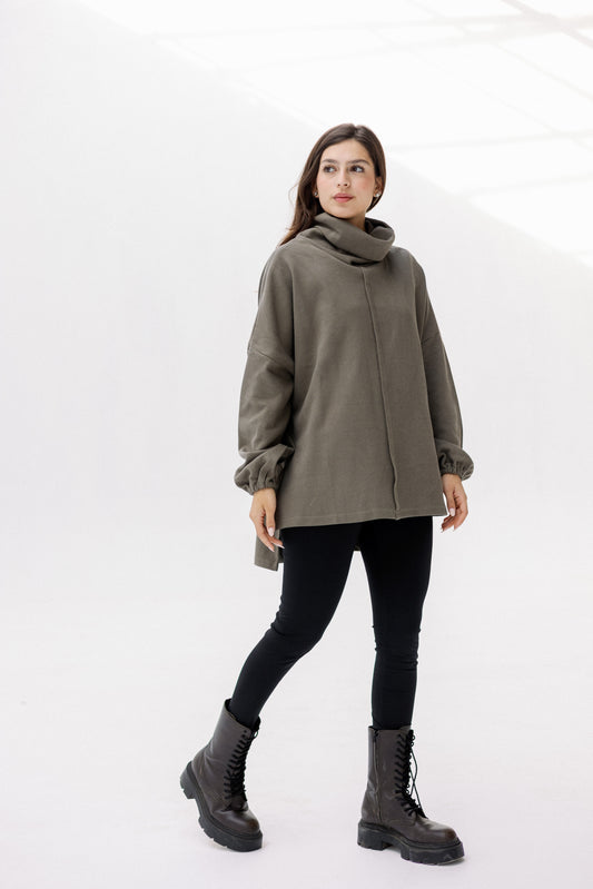 All I Need pullover in olive